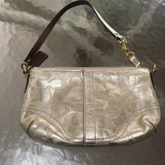 Coach Gold Wristlet. - Picture 3 of 4